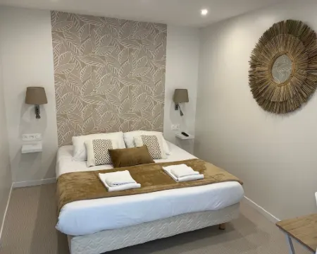 Hôtel le Saint Patrice Hotels in Bayeux