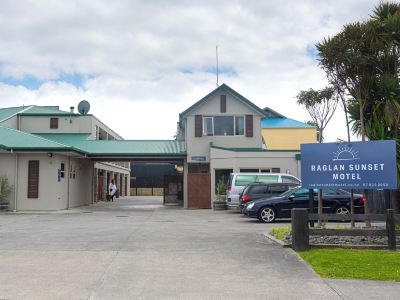 Raglan Sunset Motel and Conference Venue