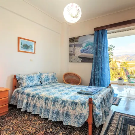 Bright Comfy Flat Near the Beach & the City Center