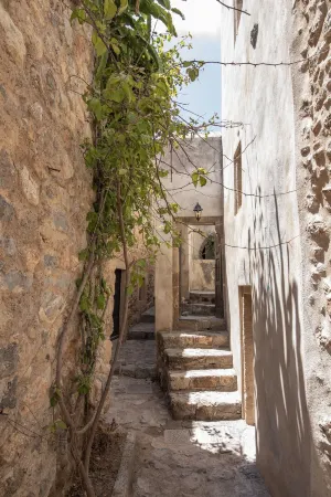 Goulas Traditional Guesthouse Отели в г. Monemvasia