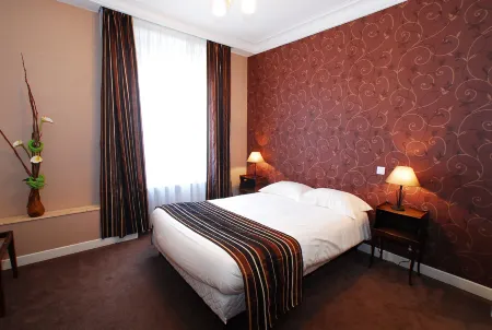 The Originals Boutique Hôtel Terminus Bourg-en-Bresse Gare Отели в г. Сен-Поль-де-Вара