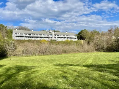 North Conway Mountain Inn Các khách sạn ở Hale's Location