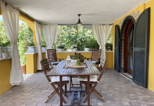 홈 스위트 홈의 정원 또는 테라스 이미지