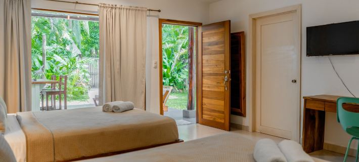 Banana Beach Bungalows Hotels in Carmen