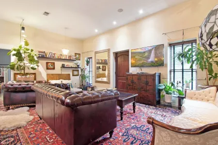 Eclectic & Romantic - Walk to Historic Downtown Harpers Ferry