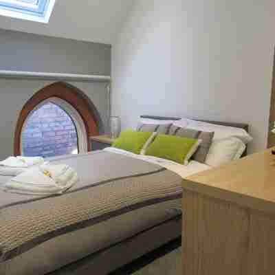 Emmanuel Church Apartments Rooms