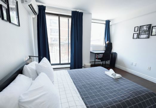 샘선 토론토 라운지 이미지