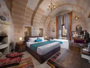 Cappa Via Cave Hotel