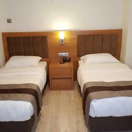Engin Hotel