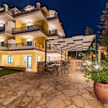 Andreolas Luxury Suites