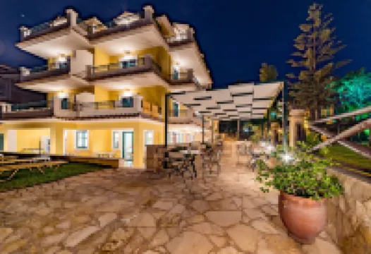 Andreolas Luxury Suites