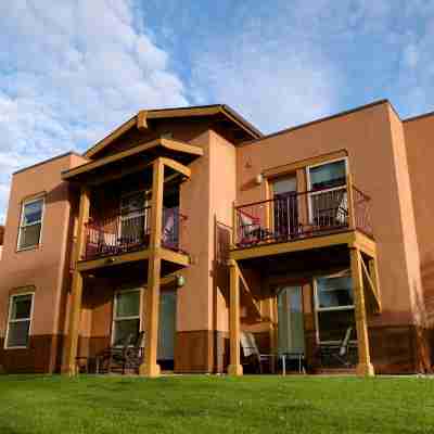 The Gonzo Inn Hotel Exterior