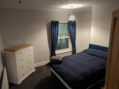 2 Bed House - Garden & Excellent Wifi Hotels near Balderton Lake