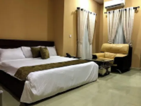 Royal Continental Suites and Apartments Hotels in Osogbo