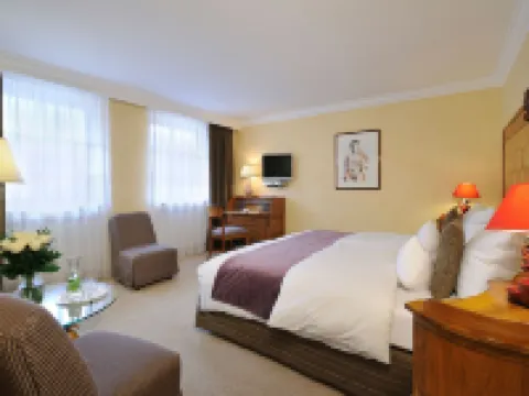 โรมันทิค อัลเพนโฮเทล วักเซินซไตน์ โรงแรมในGrainau