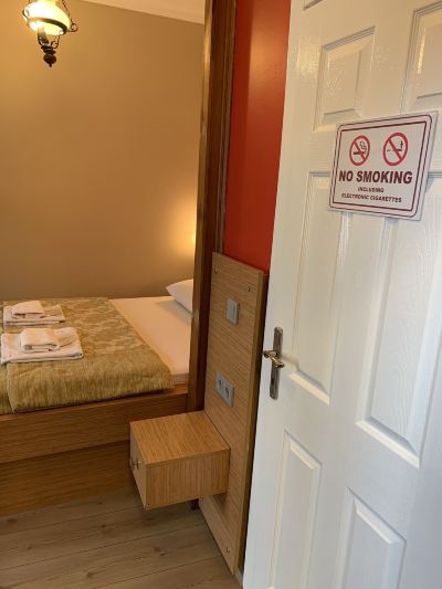 エコノミー ダブルルーム アンティーク ホテルの写真