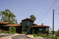 Woods Cove Hotel Laguna Beach, Sonder