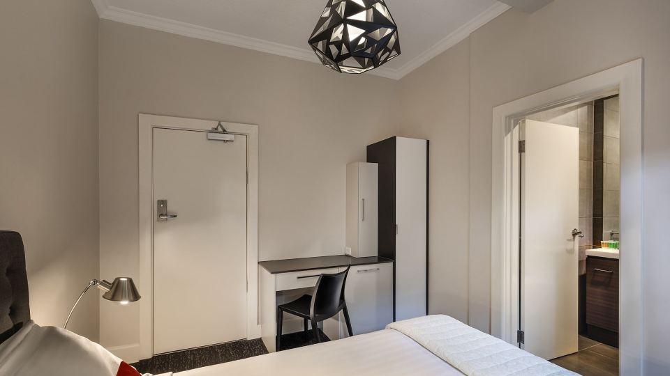 Como Court Budget Accommodation