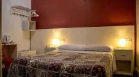 هوستال سان فيسانتا ذا سكند - 3-نجوم