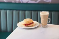 Super 8 by Wyndham Durham - breakfast