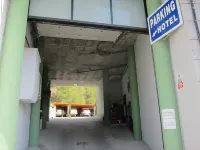 Hotel Meson de L’Ainsa - Parkering