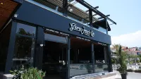 Skopea Inn Exclusive Hotel فنادق في Karginkuru Mahallesi
