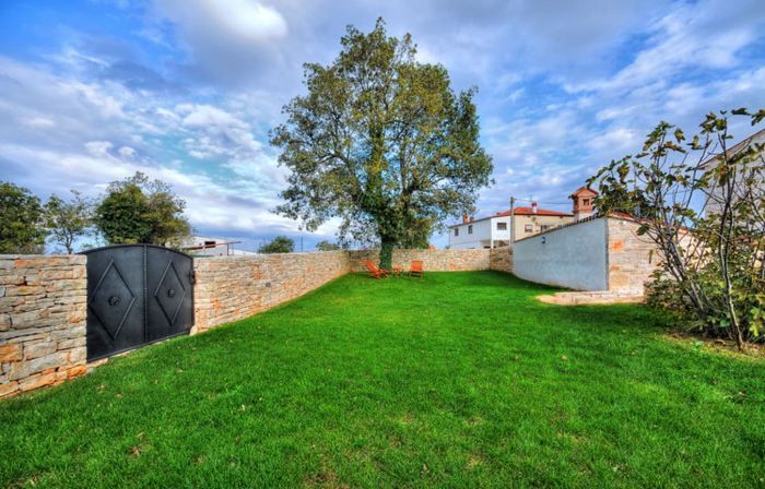 Holiday Home in Golàs with Private Pool