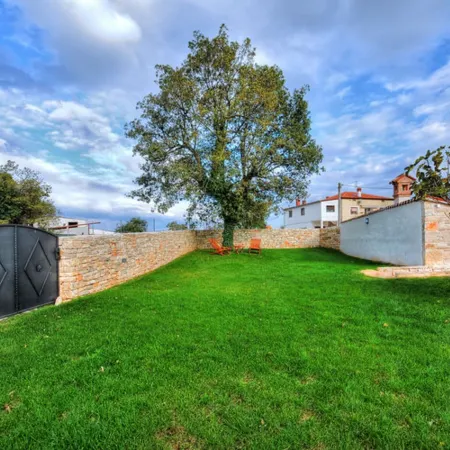 Holiday Home in Golàs with Private Pool Hotels in Golaš