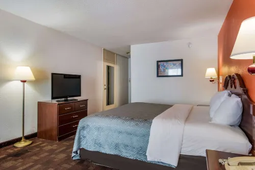Econo Lodge Inn & Suites - Wifi