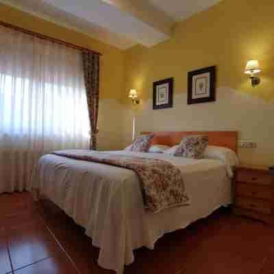 Hotel El Angliru Rooms