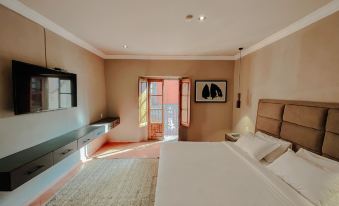 Mikaella Hotel