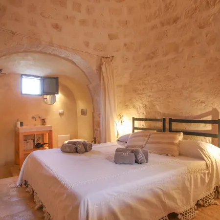 TD Trulli Terralta Panoramic Pool over Countryside