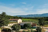 La Ferme HI Bride Hotels near FERRANDO DENIS
