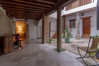 Suites Casa de Las Columnas - مطابخ