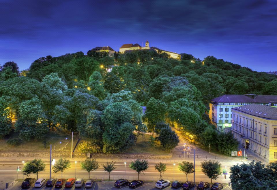 hotel overview picture