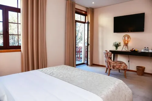 Santo Thyrso Hotel Hotels in Codessos