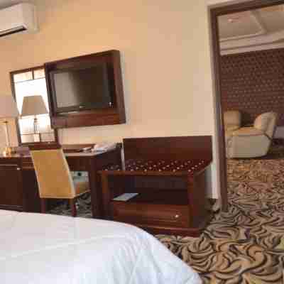 Royal Beach Hotel Rooms