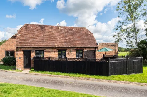 The Cottage at Gildridge Private Hot Tub Hotels in Halland