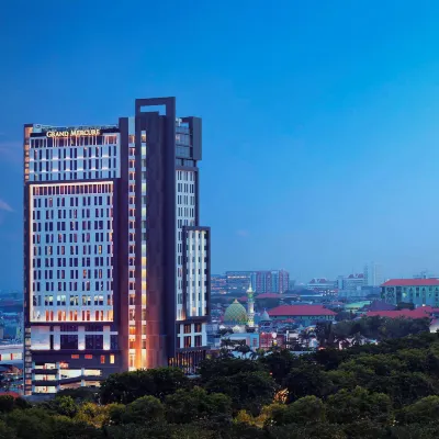 Mövenpick Surabaya City Hotels near Gubeng Train Station