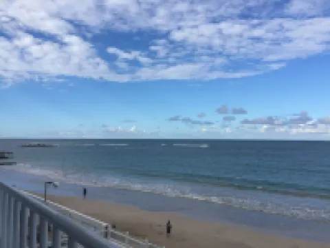 海灘前阿馬波拉海濱公寓酒店