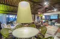 Oasis Hotel Spa
