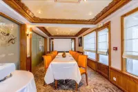 Hôtel les Sherpas Hotels in Courchevel