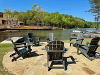 Family Friendly Lakehouse: Dock, Kayaks & Sup Board, Firepit Neighborhood Pool!