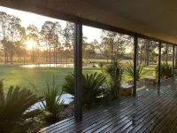 Bella Farmhouse.Private. 10 Acres. Outdoor Spa. BBQ. 5 Min Drive to Wineries Hotels in Nulkaba