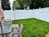 Sleeps 8! Foosball+Arcade, Private Courtyard, Parking, Washer+Dryer. Great Home!