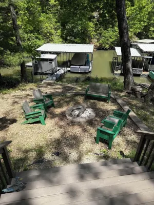 Lakefront Cabin House near Camdenton at Lake of the Ozarks