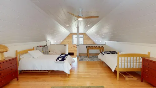 Private Boat Slip and Access to Trails - Charming Retreat Hotels in Northeast Somerset