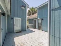 All Inn on Edisto - Cozy Studio Condo Close to Everything Hotels in Edisto Beach