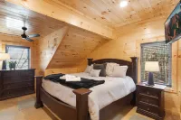 Golf Course Views and Game Room - Stunning Mountain Cabin Retreat