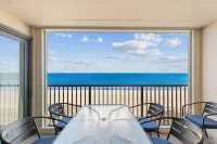 Oceanfront Balcony and Outdoor Pool - Stunning Coastal Escape